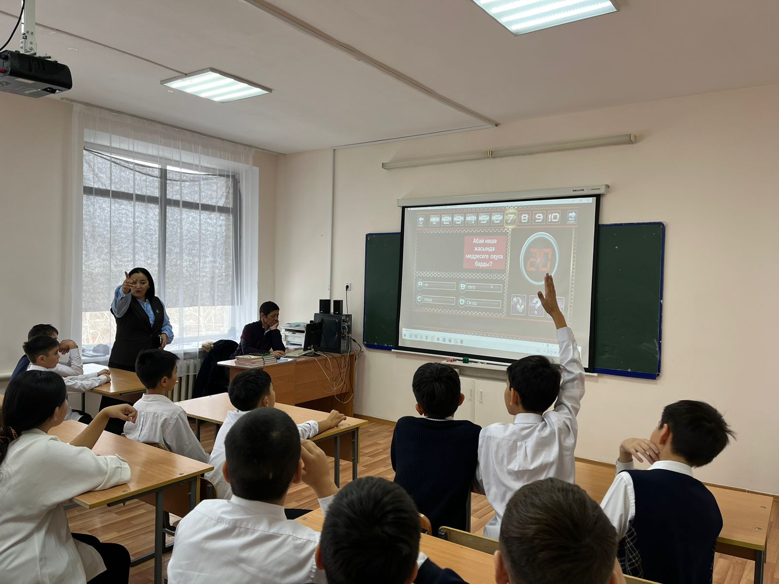 Интеллектуальная игра "Ұшқыр ой"